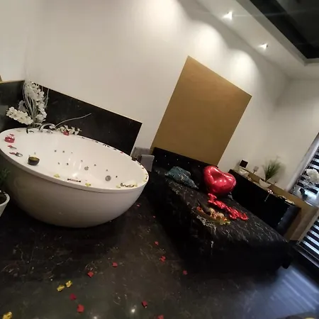 Złoty Z Jacuzzi Apartament *